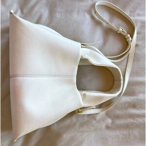 Leather bag, no brand, color cream white